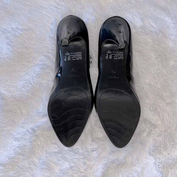 FIONI Black Patent Leather High Heels - Picture 3 of 3